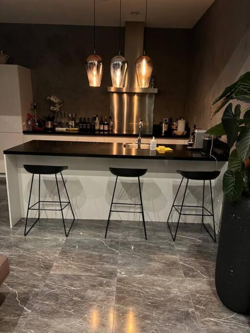 Mooi Penthouse Met Jacuzzi Appartement *